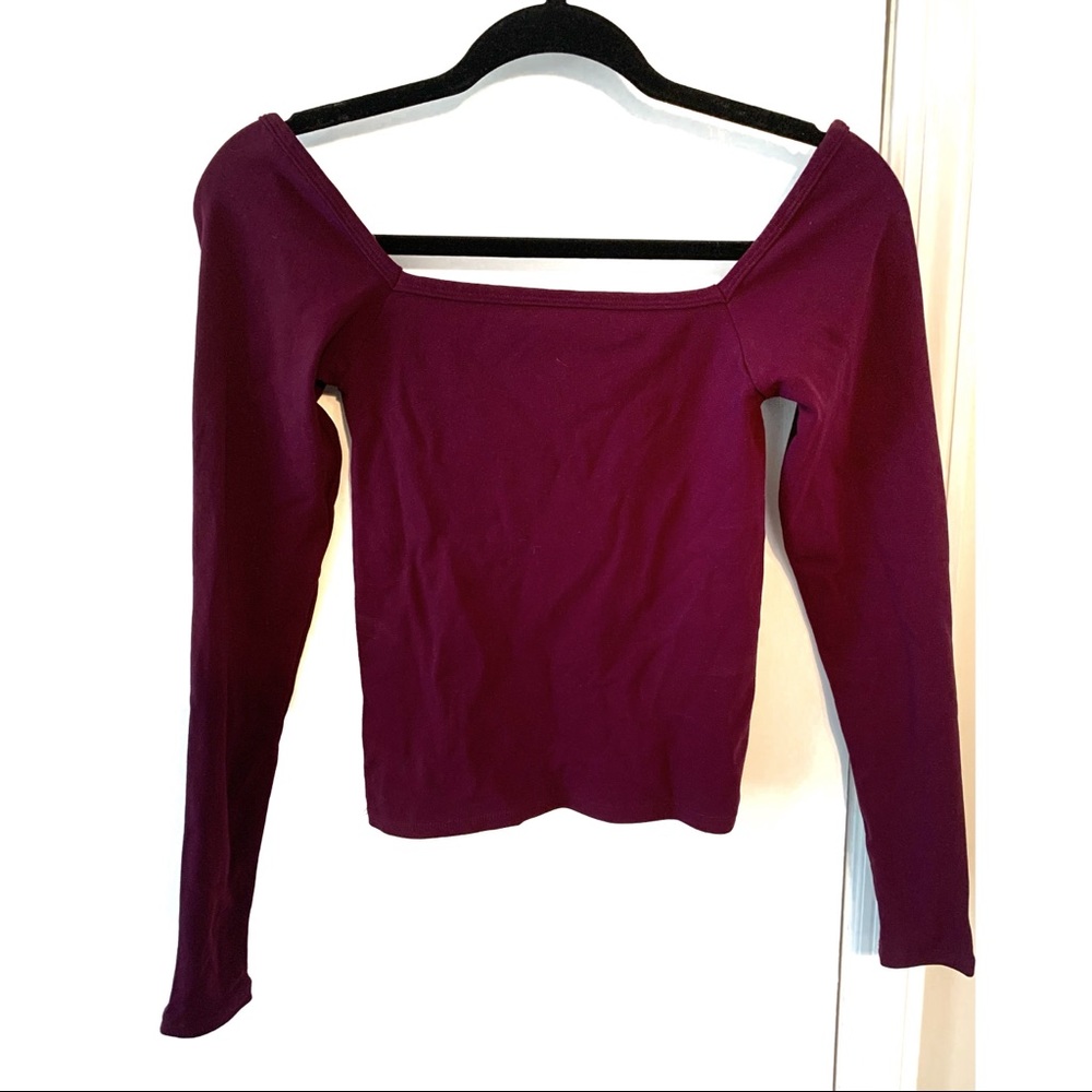 Fabletics size small long sleeve purple/maroon